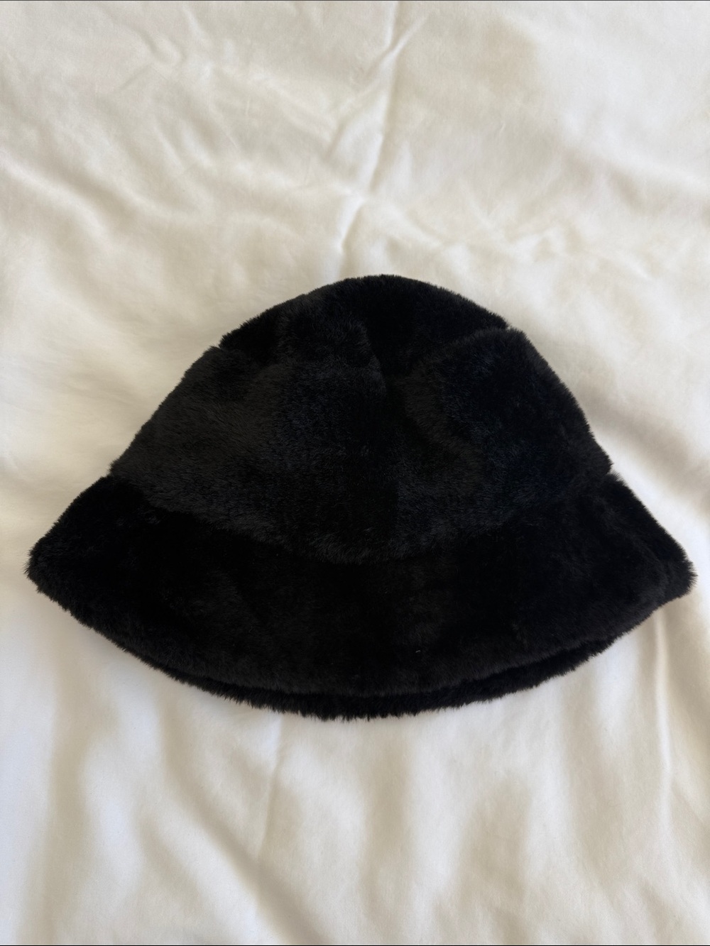 Black Faux Fur Bucket Hat - Cozy Winter Accessory
